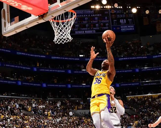 湖人逆转掘金胜出 斯马特谈防守策略与关键球战