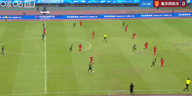 浙江0-1重庆铜梁龙 米特里策两次揪头发遭红牌罚