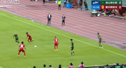 浙江0-1重庆铜梁龙 米特里策两次揪头发遭红牌罚